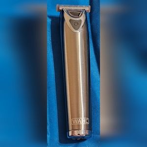 WHAL BEARD AND HAIR TRIMMERS MODLE 9313L ( not complete)